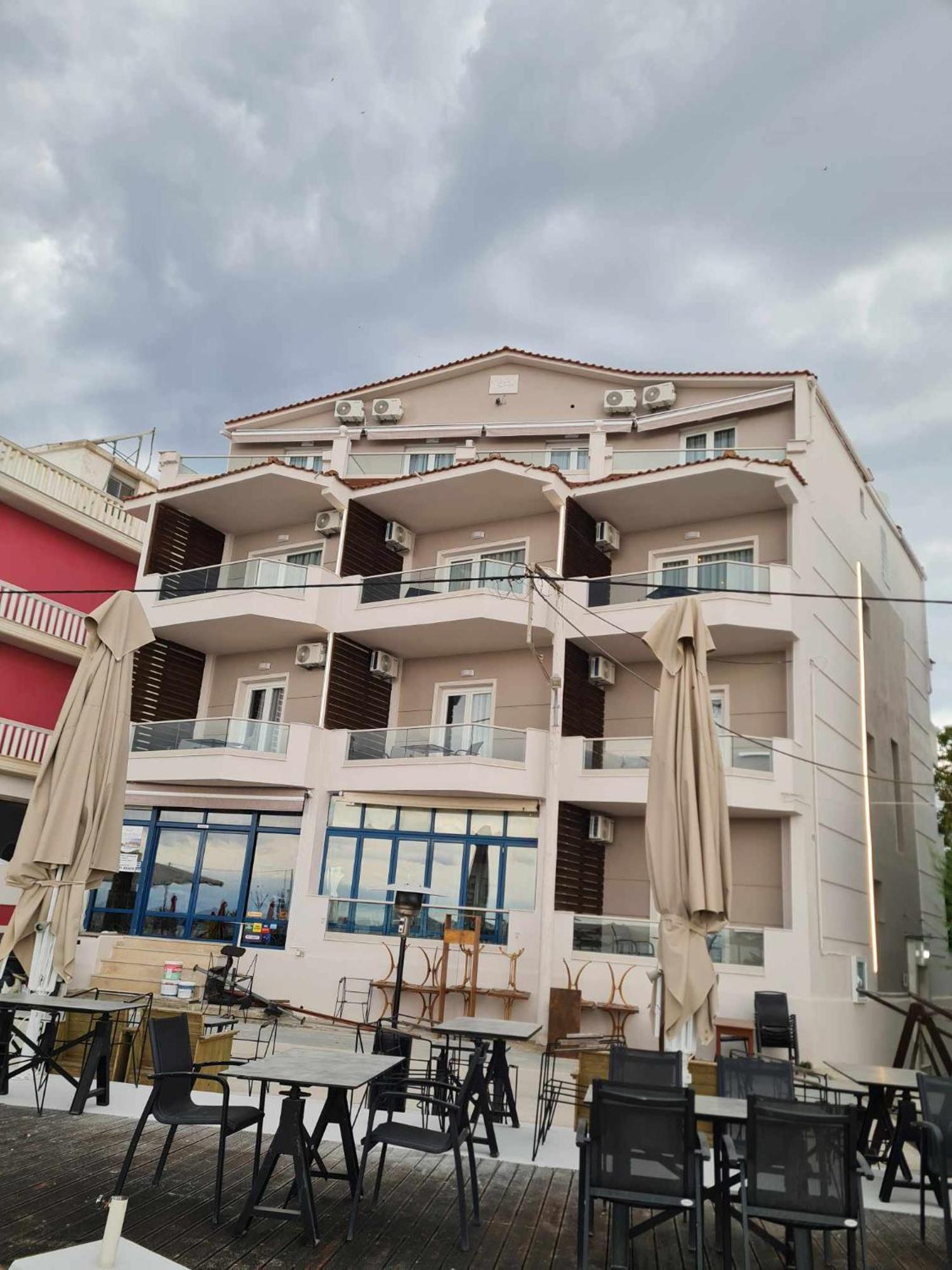 Anna Beach Suites Лименария Екстериор снимка