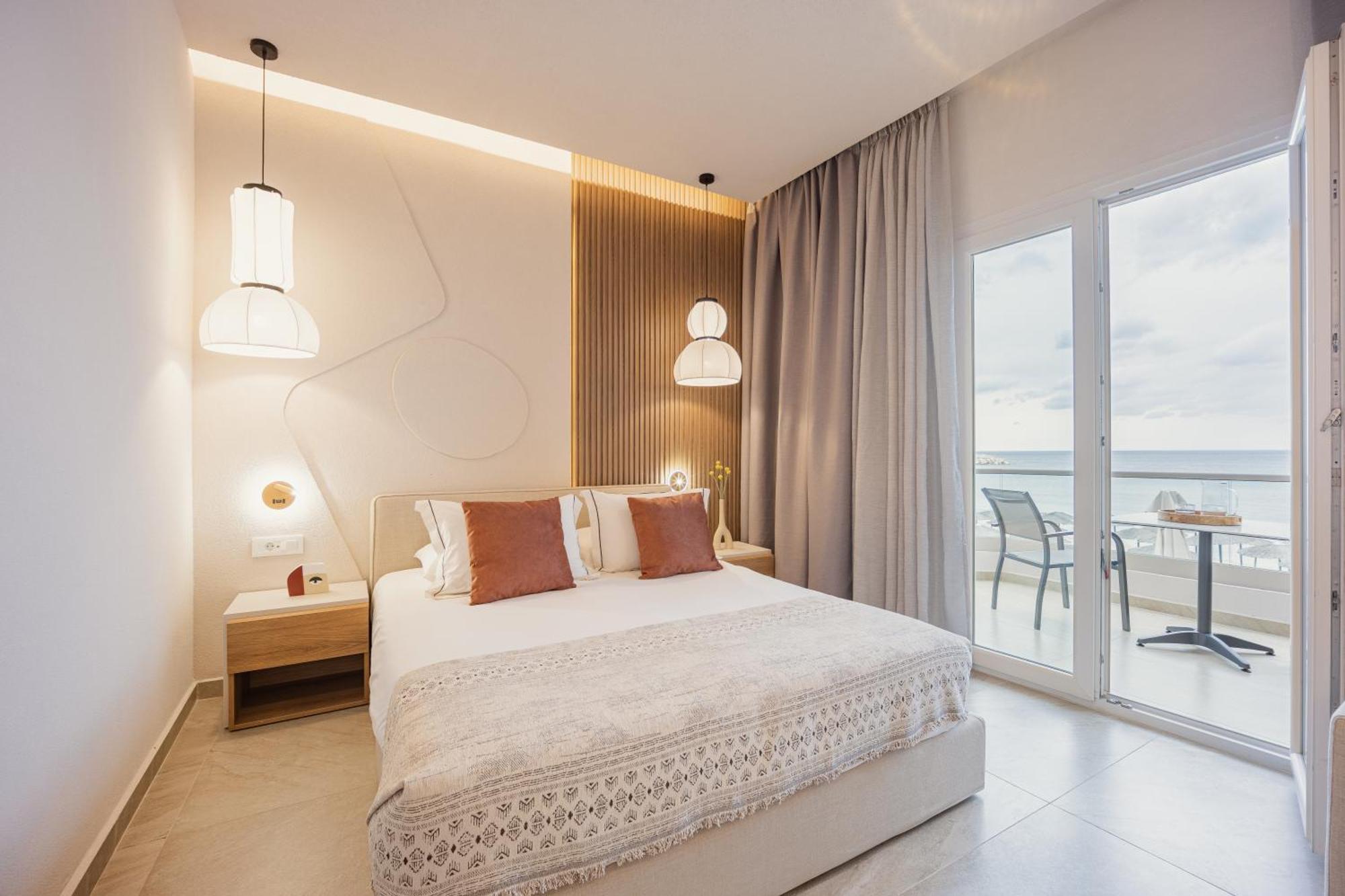 Anna Beach Suites Лименария Екстериор снимка