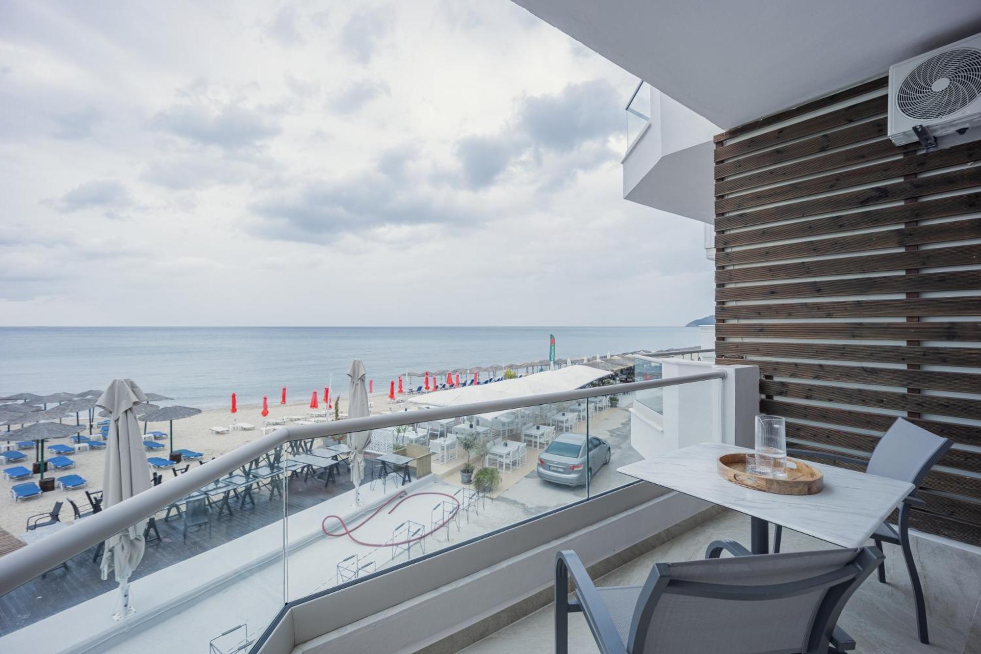 Anna Beach Suites Лименария Екстериор снимка