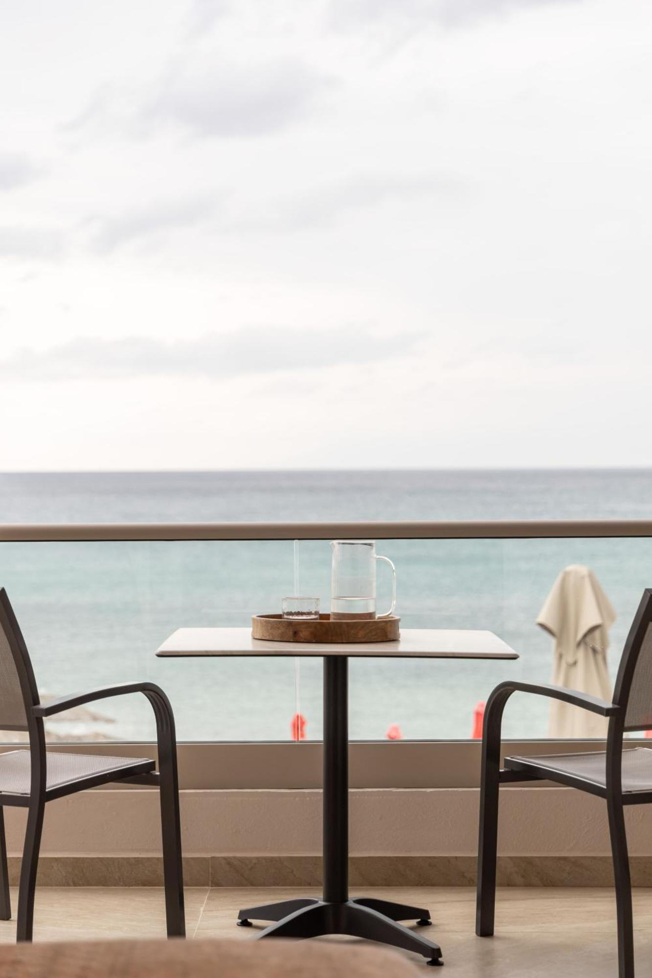 Anna Beach Suites Лименария Екстериор снимка