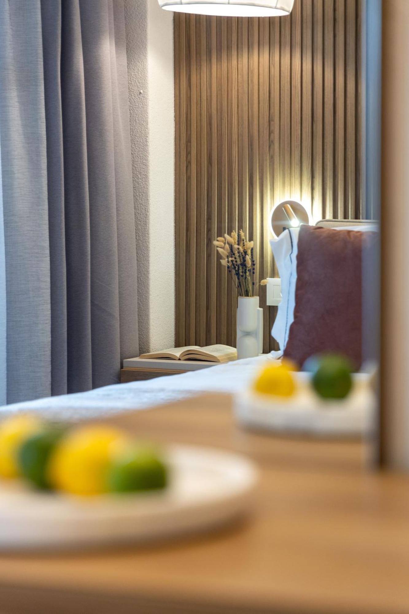 Anna Beach Suites Лименария Екстериор снимка