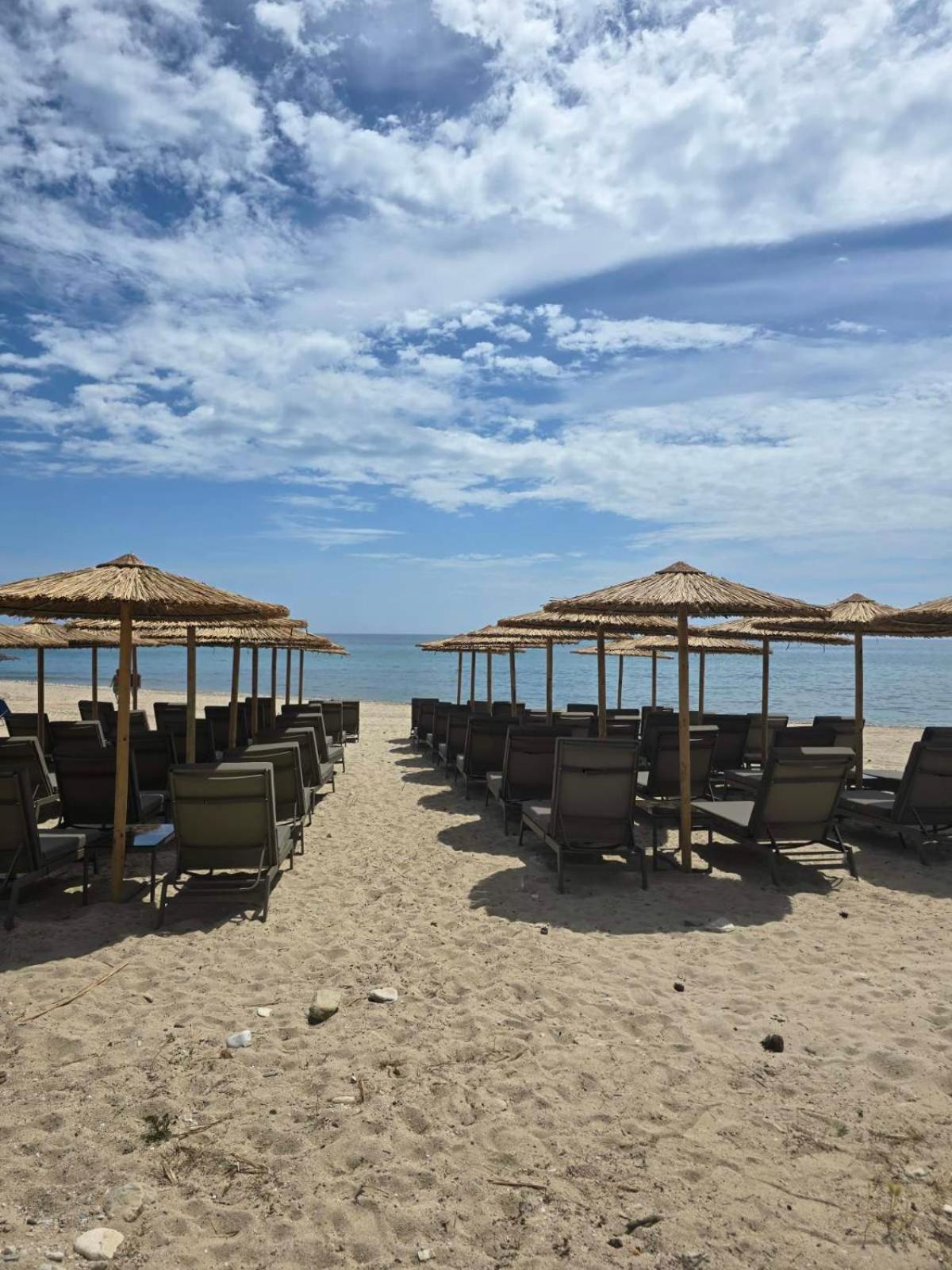 Anna Beach Suites Лименария Екстериор снимка